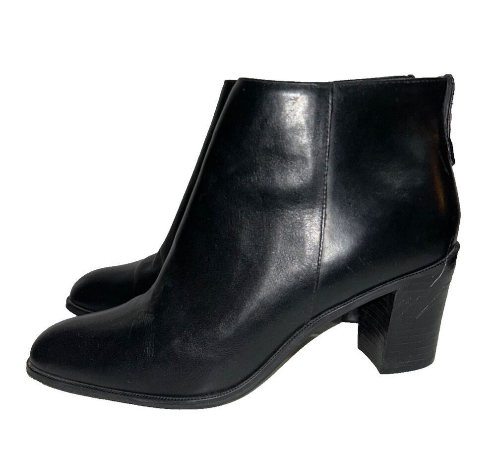 Valerie Stevens Women’s size 9 Vintage Black Minimalist Leather Ankle Boots